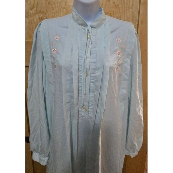 Vintage Light Blue Embroidered Long Sleeve Nightgown With Floral Design And Plea - Picture 1 of 9